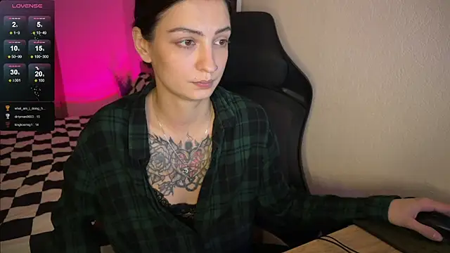 Snapshot of BabeRainbow chatting on 01/02/25, 06:45 BabeRainbow online show from 01/02/25, 06:45