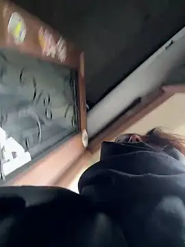 Snapshot of BabeRainbow chatting on 02/08/25, 09:13 BabeRainbow online show from 02/08/25, 09:13