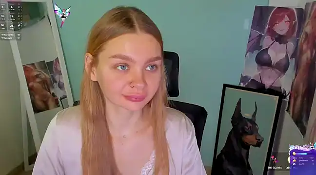 Snapshot of Molly_sweetie chatting on 12/07/24, 10:45 Molly sweetie online show from 12/07/24, 10:45