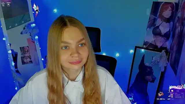 Snapshot of Molly_sweetie chatting on 12/17/24, 07:07 Molly sweetie online show from 12/17/24, 07:07