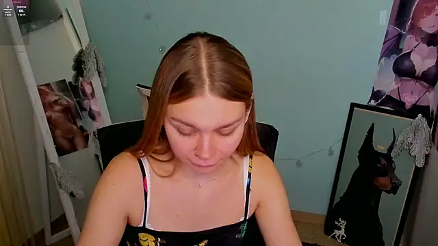 Snapshot of Molly_sweetie chatting on 12/30/24, 09:59 Molly sweetie online show from 12/30/24, 09:59