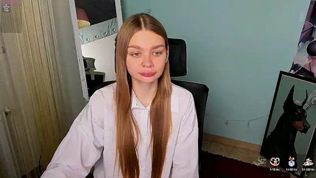 Snapshot of Molly_sweetie chatting on 01/05/25, 06:56 Molly sweetie online show from 01/05/25, 06:56