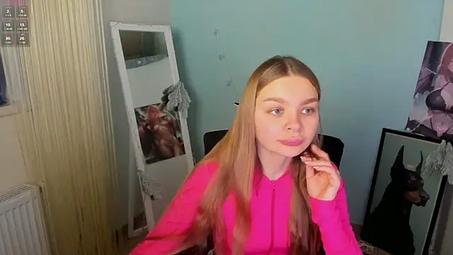 Snapshot of Molly_sweetie chatting on 01/14/25, 07:06 Molly sweetie online show from 01/14/25, 07:06