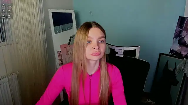 Snapshot of Molly_sweetie chatting on 01/16/25, 07:07 Molly sweetie online show from 01/16/25, 07:07