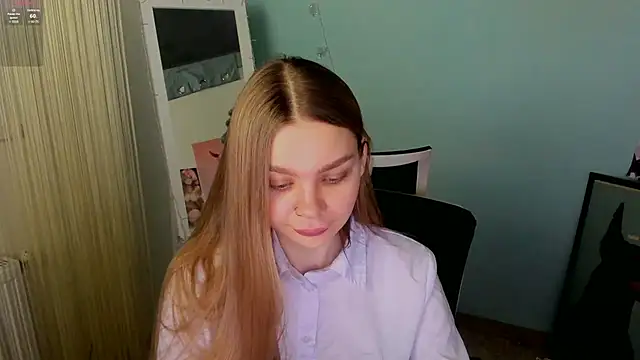 Snapshot of Molly_sweetie chatting on 01/17/25, 07:08 Molly sweetie online show from 01/17/25, 07:08