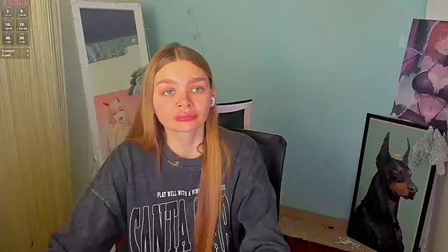 Snapshot of Molly_sweetie chatting on 01/20/25, 10:07 Molly sweetie online show from 01/20/25, 10:07