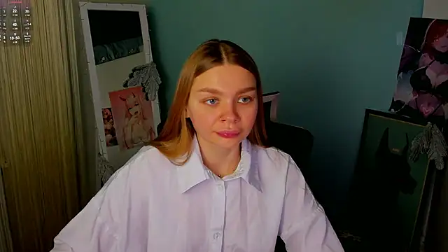 Snapshot of Molly_sweetie chatting on 01/23/25, 07:11 Molly sweetie online show from 01/23/25, 07:11