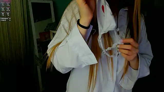 Snapshot of Molly_sweetie chatting on 01/23/25, 10:22 Molly sweetie online show from 01/23/25, 10:22