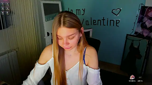 Snapshot of Molly_sweetie chatting on 02/09/25, 07:05 Molly sweetie online show from 02/09/25, 07:05