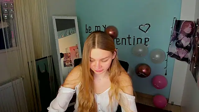 Snapshot of Molly_sweetie chatting on 02/16/25, 06:54 Molly sweetie online show from 02/16/25, 06:54