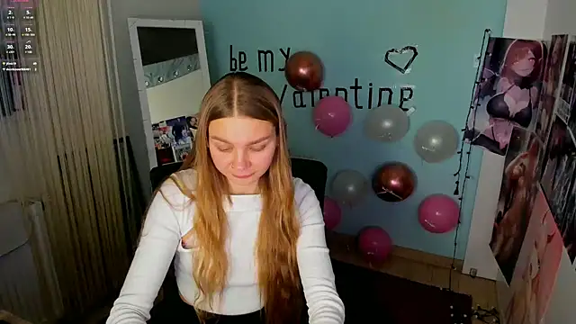 Snapshot of Molly_sweetie chatting on 02/19/25, 10:01 Molly sweetie online show from 02/19/25, 10:01