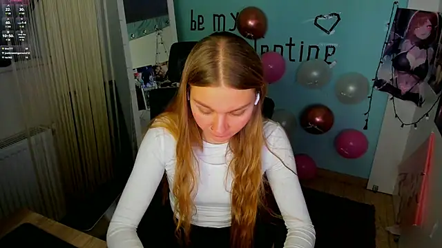 Snapshot of Molly_sweetie chatting on 02/21/25, 11:33 Molly sweetie online show from 02/21/25, 11:33