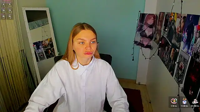 Snapshot of Molly_sweetie chatting on 03/03/25, 06:59 Molly sweetie online show from 03/03/25, 06:59