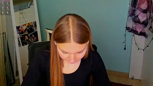 Snapshot of Molly_sweetie chatting on 03/23/25, 07:09 Molly sweetie online show from 03/23/25, 07:09