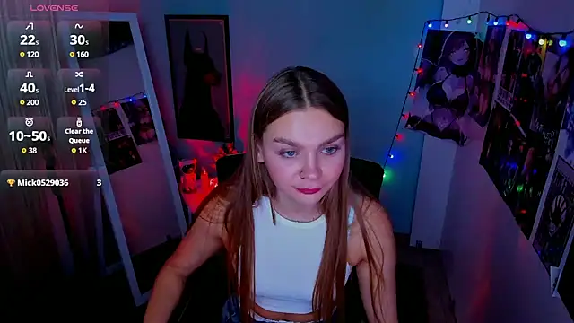 Snapshot of Molly_sweetie chatting on 09/09/25, 05:51 Molly sweetie online show from 09/09/25, 05:51