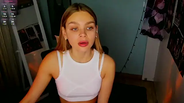 Snapshot of Molly_sweetie chatting on 09/11/25, 05:51 Molly sweetie online show from 09/11/25, 05:51