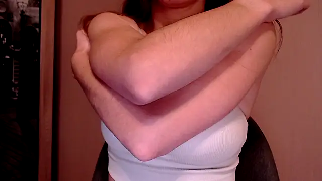 tiny lily online show from 12/20/24, 05:40