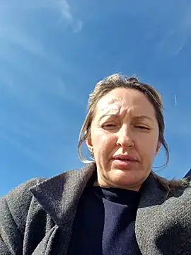 Snapshot of Miss____Mia_ chatting on 11/15/25, 08:55 Miss Mia online show from 11/15/25, 08:55