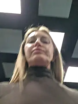 Miss    Mia  online show from 01/19/26, 12:20