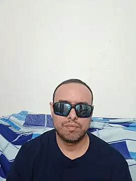 Snapshot of ElSunEagle chatting on 06/20/26, 02:47 ElSunEagle online show from 06/20/26, 02:47