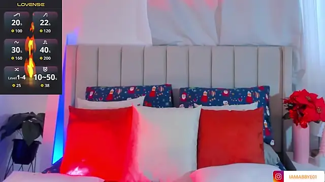 Snapshot of Abbye_blue01 chatting on 12/19/25, 10:28 Abbye blue01 online show from 12/19/25, 10:28