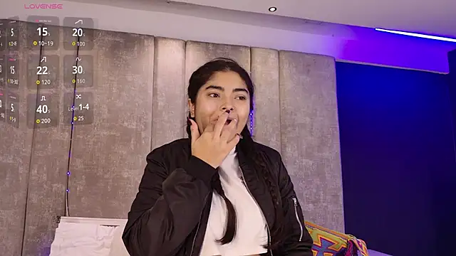 Snapshot of GiselOrtiz chatting on 11/19/25, 10:59 GiselOrtiz online show from 11/19/25, 10:59