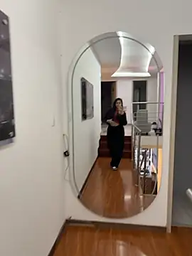 Snapshot of GiselOrtiz chatting on 11/20/25, 10:26 GiselOrtiz online show from 11/20/25, 10:26