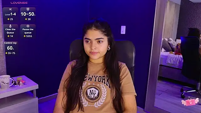 Snapshot of GiselOrtiz chatting on 11/23/25, 11:21 GiselOrtiz online show from 11/23/25, 11:21