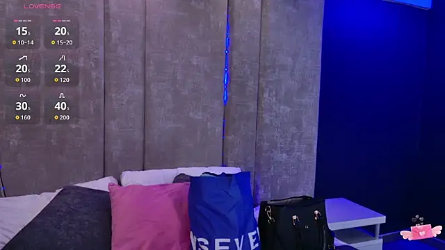 Snapshot of GiselOrtiz chatting on 11/28/25, 10:18 GiselOrtiz online show from 11/28/25, 10:18