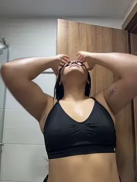 Snapshot of GiselOrtiz chatting on 12/14/25, 10:53 GiselOrtiz online show from 12/14/25, 10:53