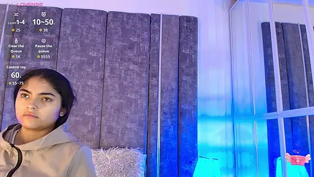 Snapshot of GiselOrtiz chatting on 12/23/25, 10:35 GiselOrtiz online show from 12/23/25, 10:35