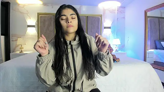 Snapshot of GiselOrtiz chatting on 02/17/26, 10:56 GiselOrtiz online show from 02/17/26, 10:56