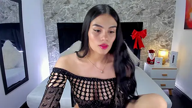 Snapshot of Maylin_Garcia chatting on 12/14/24, 07:14 Maylin Garcia online show from 12/14/24, 07:14