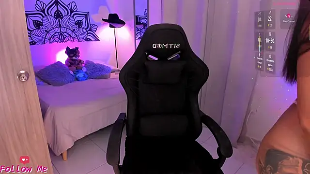 Snapshot of LouaneBourVip chatting on 03/30/26, 12:11 LouaneBourVip online show from 03/30/26, 12:11