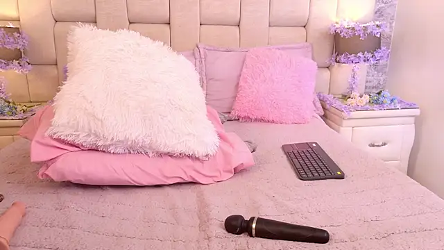 ZendayaGrey online show from 03/13/25, 12:05