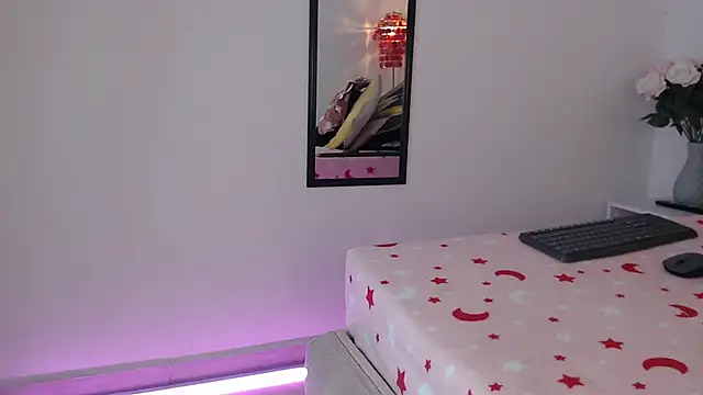 Snapshot of AnnadirtyXo chatting on 03/01/25, 08:13 AnnadirtyXo online show from 03/01/25, 08:13