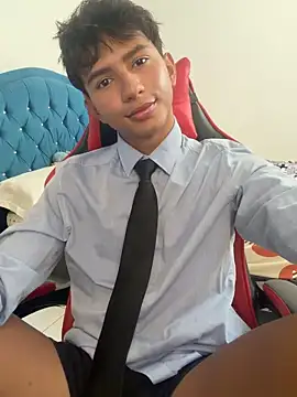 Leonarrrd 01 online show from 03/05/26, 08:49