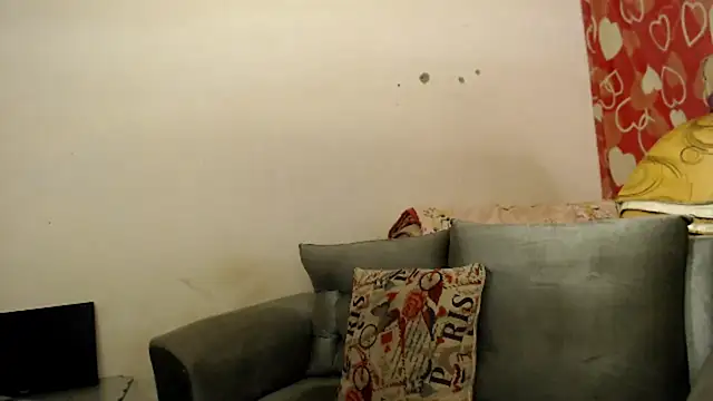 Snapshot of Amazing12inch chatting on 12/17/24, 05:07 Amazing12inch online show from 12/17/24, 05:07