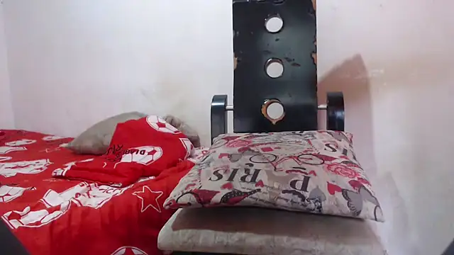 Snapshot of Amazing12inch chatting on 03/02/25, 07:45 Amazing12inch online show from 03/02/25, 07:45