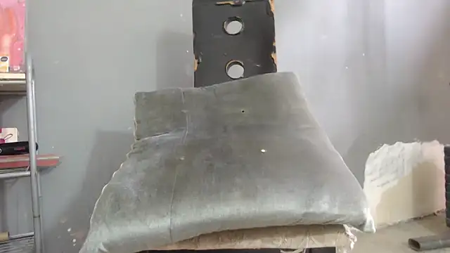 Snapshot of Amazing12inch chatting on 09/30/25, 07:19 Amazing12inch online show from 09/30/25, 07:19