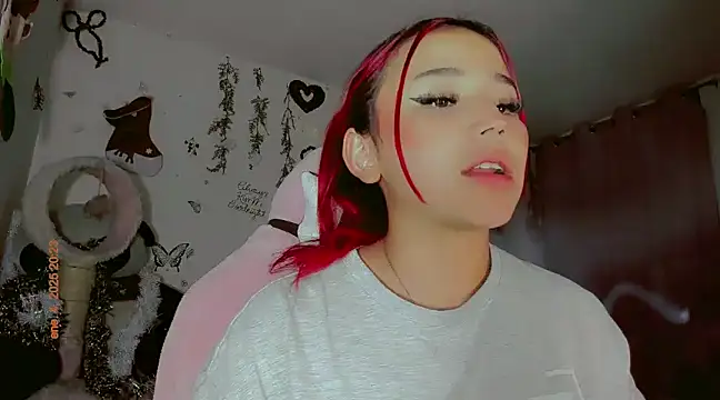 madisonx17 online show from 01/05/25, 01:24