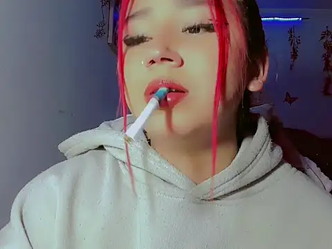 madisonx17 online show from 11/05/25, 01:38