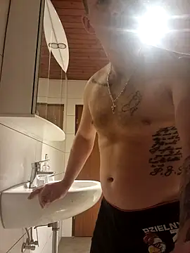 Snapshot of magicSeX4You chatting on 02/25/25, 05:36 magicSeX4You online show from 02/25/25, 05:36