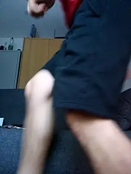 Snapshot of magicSeX4You chatting on 12/04/25, 10:40 magicSeX4You online show from 12/04/25, 10:40