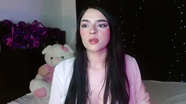 Snapshot of Anastasia1213 chatting on 12/15/24, 10:58 Anastasia1213 online show from 12/15/24, 10:58