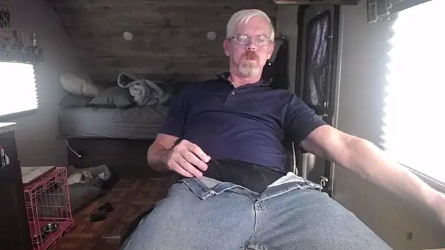 Snapshot of Di9ital069 chatting on 12/06/24, 05:44 Di9ital069 online show from 12/06/24, 05:44