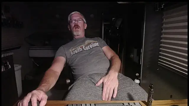 Snapshot of Di9ital069 chatting on 10/31/25, 03:18 Di9ital069 online show from 10/31/25, 03:18