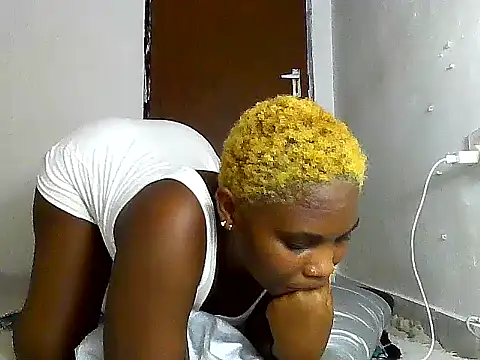 SexyKimberly23 online show from 11/01/25, 03:36