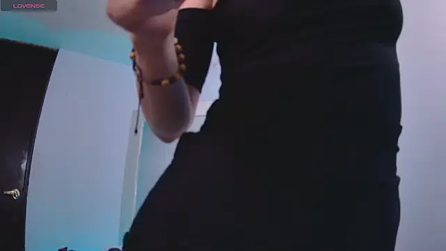 Snapshot of Lucy_Princes chatting on 03/22/25, 04:24 Lucy Princes online show from 03/22/25, 04:24