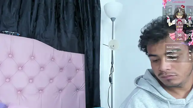 Snapshot of Applehot_LRR chatting on 01/08/25, 08:06 Applehot LRR online show from 01/08/25, 08:06